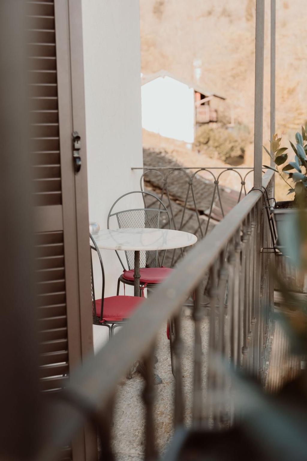 Guesthouse Giulietta E Romeo Cossogno Exterior photo